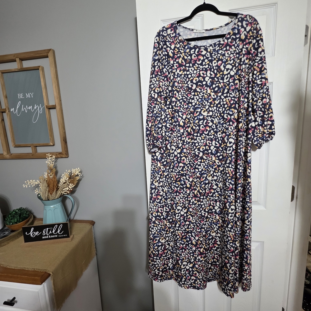 Chic Leopard Print Maxi Dress